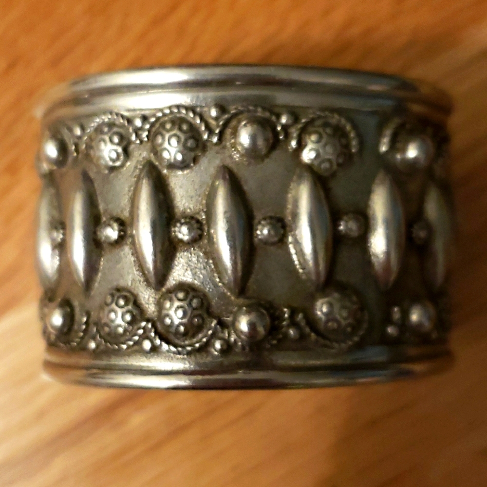 New Tory Burch "Danielle" Cuff bracelet